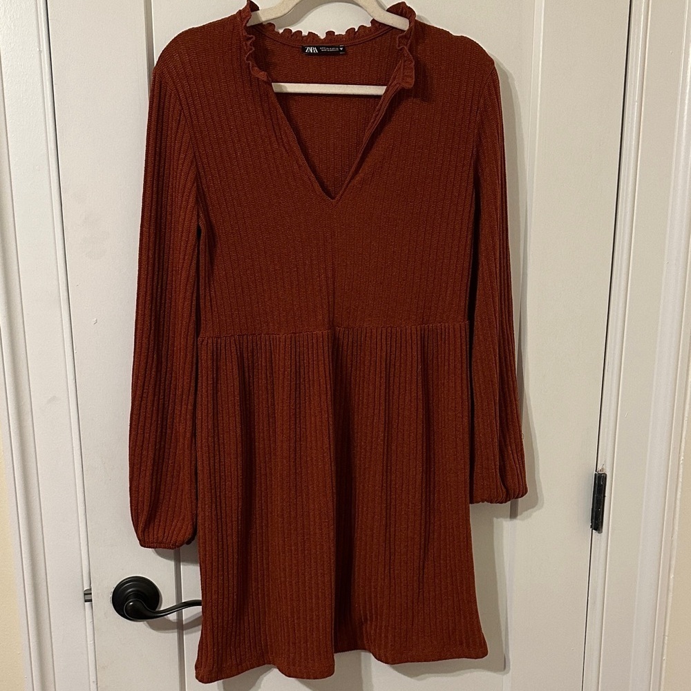 Zara Women's Long Sleeve Ribbed Rust Dress